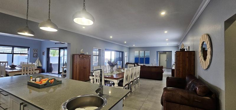 4 Bedroom Property for Sale in Myburgh Park Western Cape